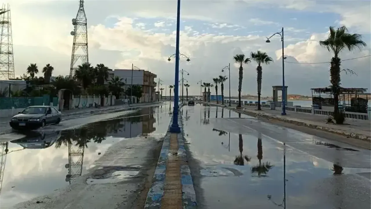 حالة الطقس: تحذيرات من أمطار وشبورة مائية تضرب عدداً من المناطق المصرية